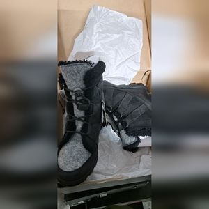 Sorel Size 8 Women boots